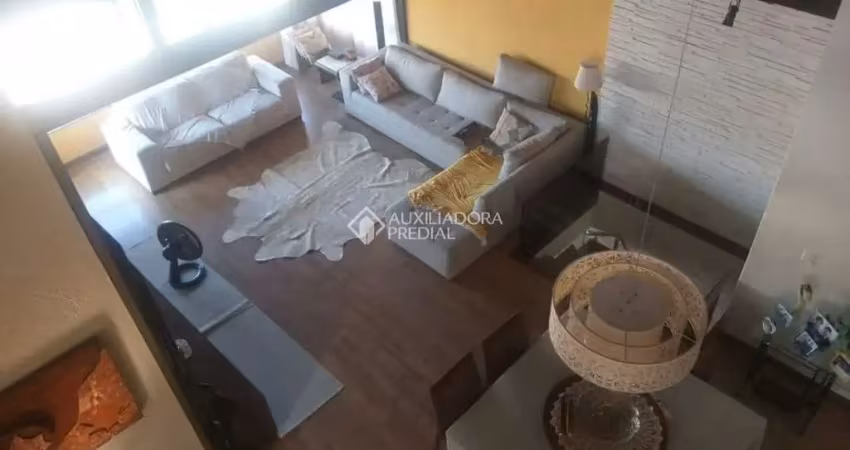Casa com 3 quartos à venda na Rua Professor Clóvis Menel Calliari, 158, João Paulo, Florianópolis