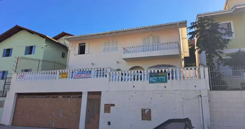 Casa com 10 quartos à venda na Rua Professora Maria do Patrocínio Coelho, 234, Pantanal, Florianópolis