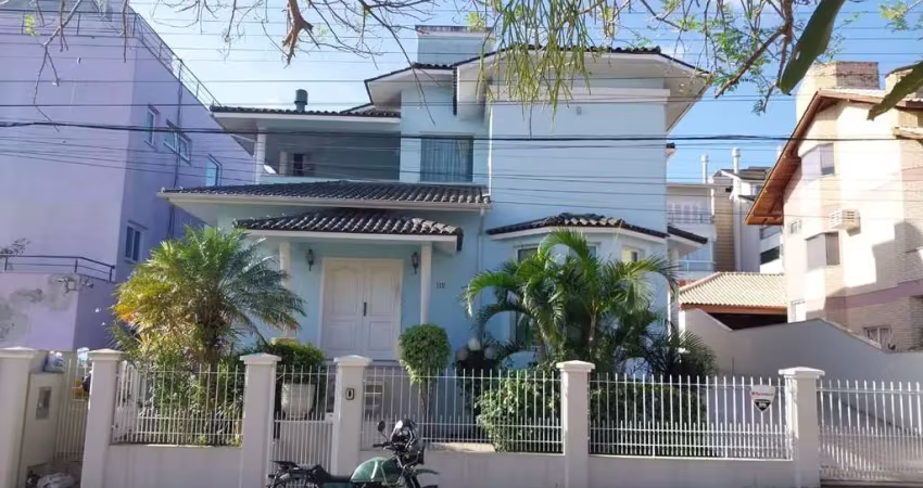 Casa com 5 quartos à venda na Rua Laélia Purpurata, 112, João Paulo, Florianópolis