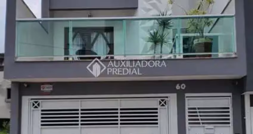 Casa com 3 quartos à venda na Rua Maria Aparecida Lila Montovani Ortiz, 60, Jardim Guapituba, Mauá