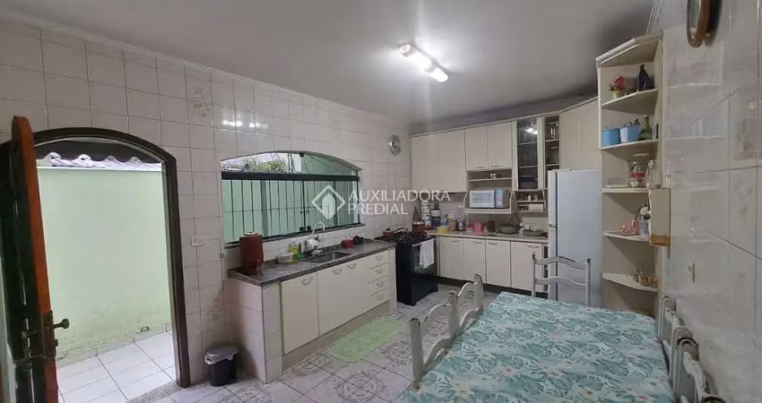 Casa com 3 quartos à venda na Rua Vicente Agnello, 230, Jardim Santa Lídia, Mauá