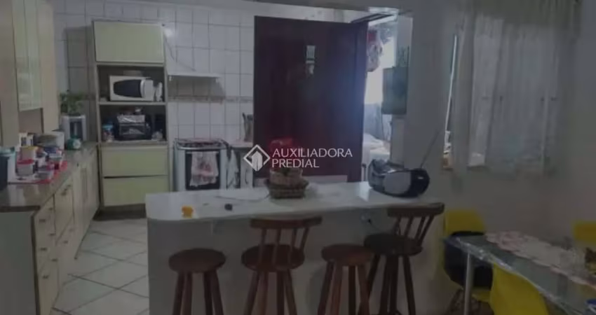 Casa com 5 quartos à venda na Canadá, 33, Parque das Américas, Mauá