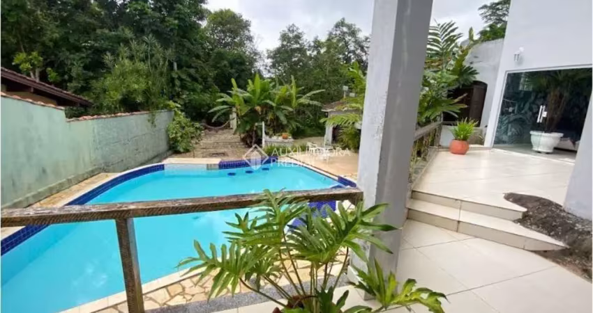 Casa com 6 quartos à venda na Santo Antônio, 441, Tenório, Ubatuba