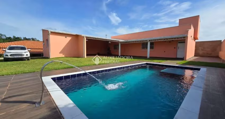 Casa com 3 quartos à venda na izolina dos Santos Rodrigues, 20, Cristovão, Araçoiaba da Serra