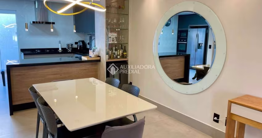 Casa em condomínio fechado com 3 quartos à venda na Avenida Guido Aliberti, 4445, Mauá, São Caetano do Sul