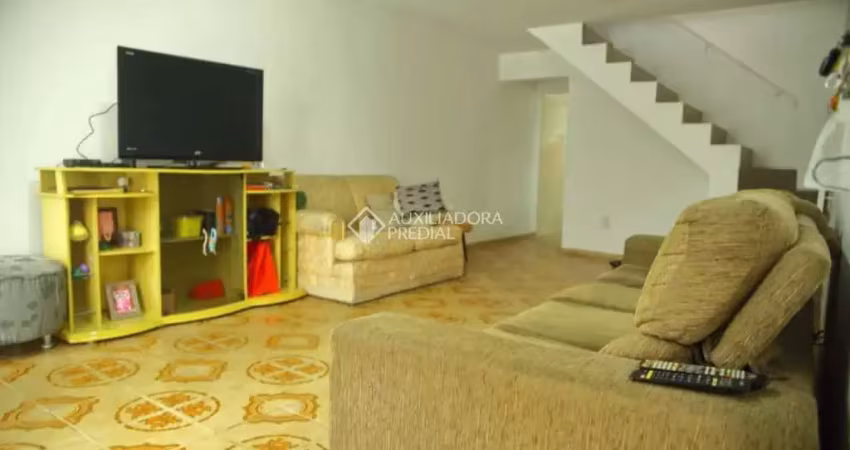 Casa com 3 quartos à venda na Rua Benedito Luiz Rodrigues, 844, Nova Petrópolis, São Bernardo do Campo