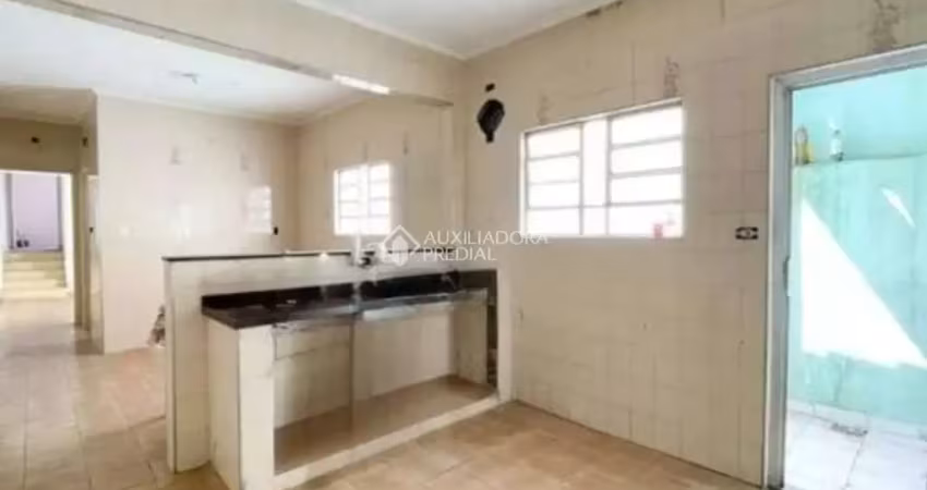 Casa com 3 quartos à venda na Santa Terezinha, 57, Jordanópolis, São Bernardo do Campo