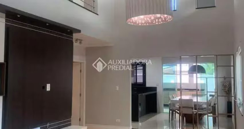 Casa em condomínio fechado com 4 quartos à venda na Euclides da Cunha, 167, Vila Nogueira, Taubaté