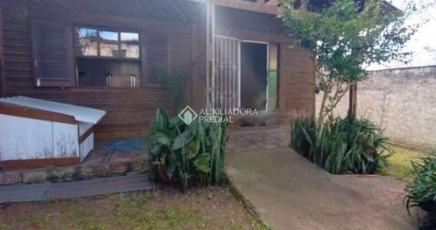Casa com 2 quartos à venda na Rua Princesa Isabel, 140, Vila Princesa Izabel, Cachoeirinha