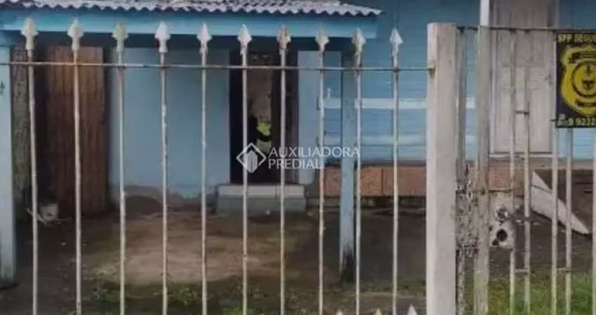 Casa com 2 quartos à venda na Rua Espírito Santo, 327, Parque Espírito Santo, Cachoeirinha