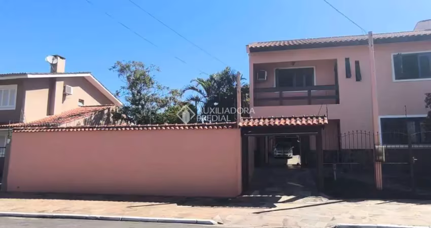Casa com 3 quartos à venda na Rua Waldemar Guido Vicentini, 326, Dom Feliciano, Gravataí