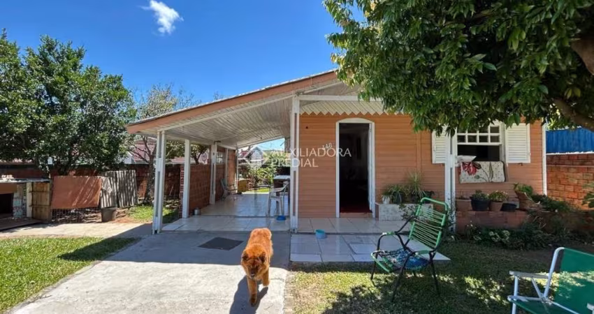 Casa com 3 quartos à venda na Frei Galvão, 448, Rincão da Madalena, Gravataí