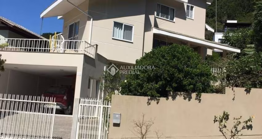 Casa com 4 quartos à venda na Antã´nio Hilã¡rio Rebelo, 24, Centro, Porto Belo