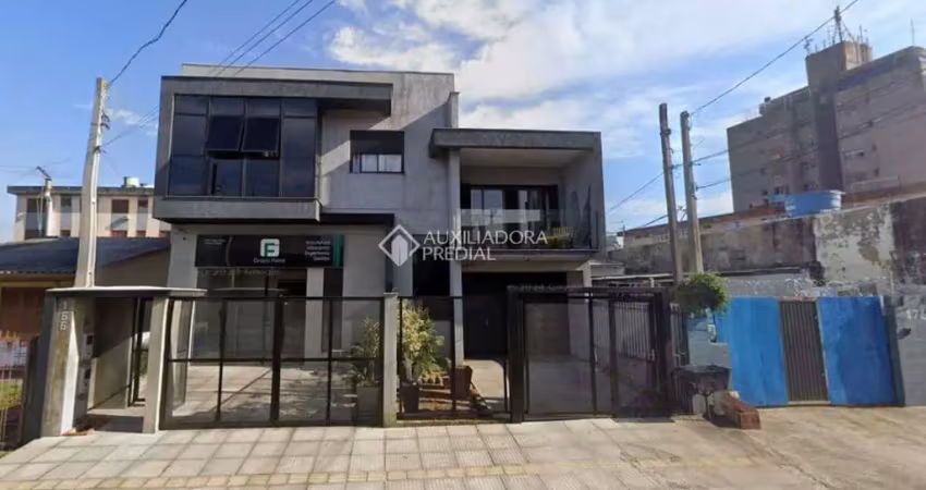 Casa com 3 quartos para alugar na Rua Luiz Arlindo Jaeger, 166, Salgado Filho, Gravataí