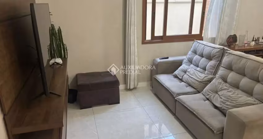 Apartamento com 2 quartos à venda na Rua Page, 110, Vila Parque Brasília, Cachoeirinha