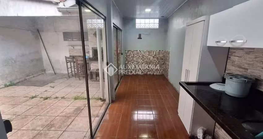Casa com 2 quartos à venda na Rua José Pereira de Andrade, 610, Morada do Bosque, Cachoeirinha