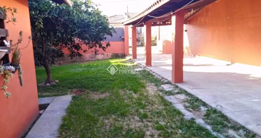 Casa com 2 quartos para alugar na Rua Getúlio Celso Nunes, 219, Loteamento Jardim Timbaúva, Gravataí