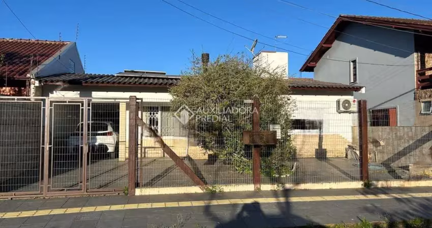 Casa com 3 quartos à venda na Manoel Osório Ourique, 400, Girassol, Gravataí