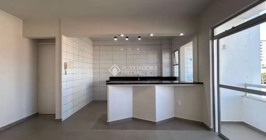 Apartamento com 3 quartos à venda na Rua Nossa Senhora Aparecida, 1185, Barreiros, São José