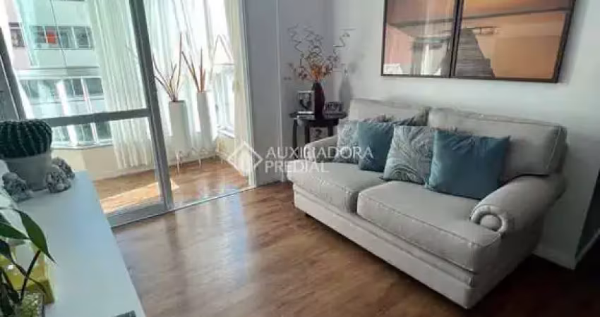 Apartamento com 3 quartos à venda na Rua Santos Saraiva, 711, Estreito, Florianópolis