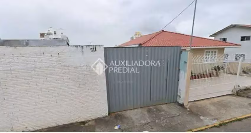 Terreno à venda na Rua Mar Del Plata, 511, Barreiros, São José