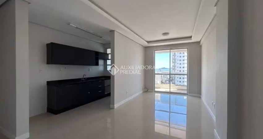 Apartamento com 2 quartos à venda na Rua Virgilino Ferreira de Souza, 325, Barreiros, São José