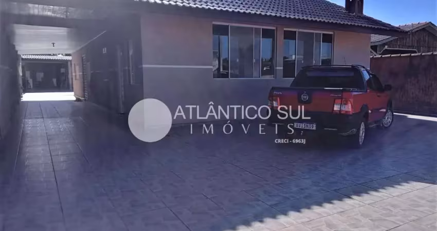 Casa à venda, com 03 quartos e 02 banheiros, pereque, matinhos - pr