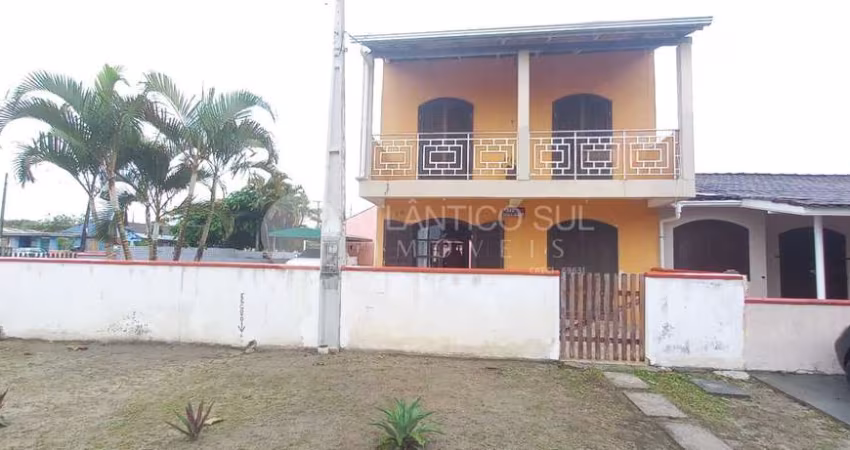 Sobrado em Gaivotas a 250 metros do mar, 2 Quartos, 1 suite,  2 sacadas, Cozinha