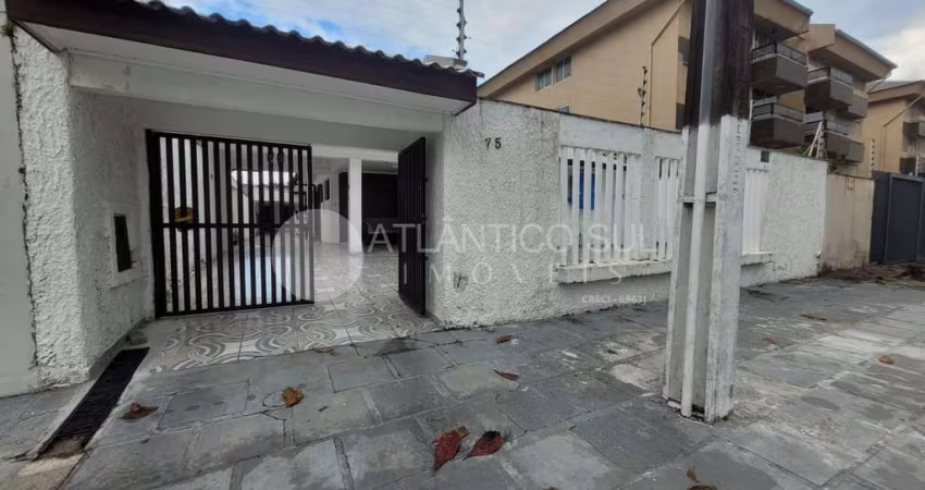 Casa à venda, com 05 quartos, Balneário Beltrami, PONTAL DO PARANA - PR