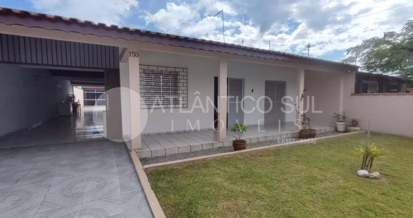 Casa com piscina para locação,  Praia de Leste, PONTAL DO PARANA - PR