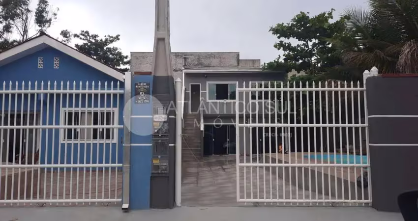 Sobrado à venda, pertinho do mar no Pereque, MATINHOS - PR