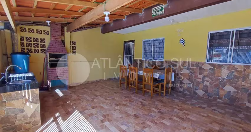 Casa à venda, 300 metros do mar em  monções, pontal do parana - pr