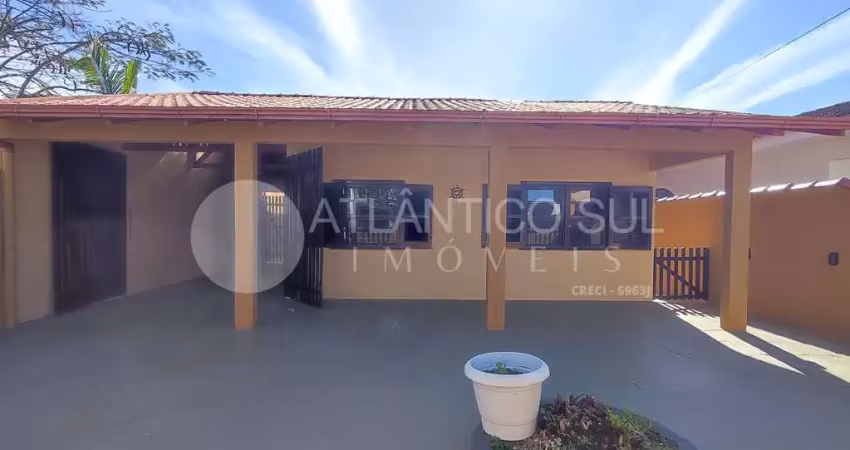 Casa à venda 300 metros do mar em  santa terezinha, pontal do parana - pr