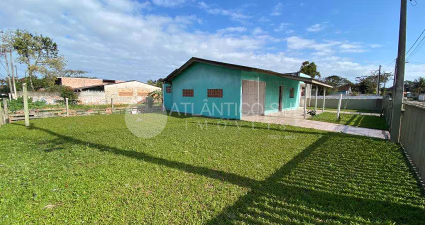 Casa à venda, em região de moradores em SHANGRI-LÁ, PONTAL DO PARANA - PR