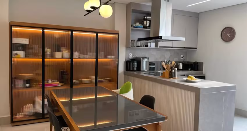 Linda casa pronta para morar no condomínio residencial mônaco