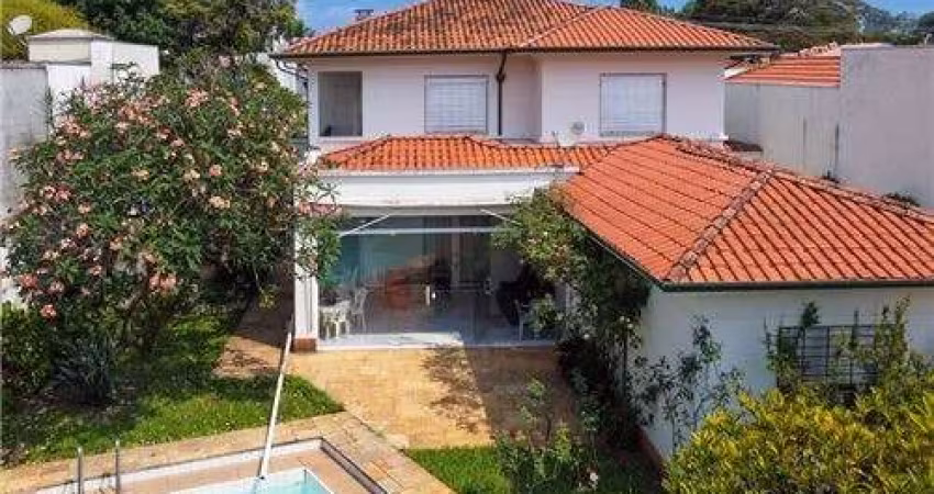Casa tipo para venda com 3 quartos, sendo 1 suíte, 600m²