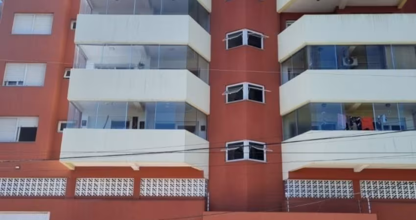 Apartamento á venda em Torres