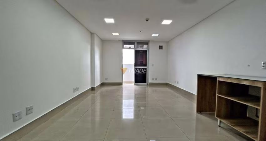 Sala com 31m², Ed. Inove - Jardim América