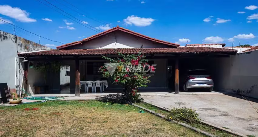 Casa com 3 quartos à venda na Avenida Olavo Bilac, Jardim Vila Boa, Goiânia