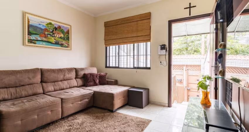 Confortável casa tipo para venda com 2 quartos, sendo 2 suítes, 104m²