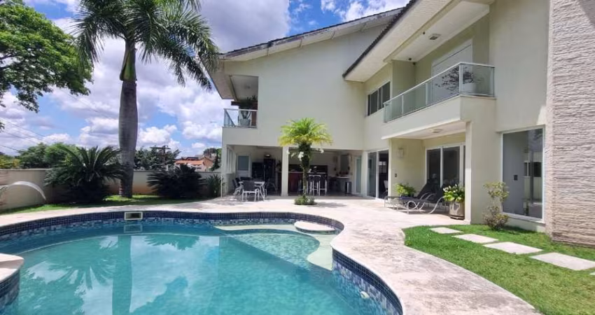 Sensacional sobrado para venda com 4 quartos, sendo 4 suítes, 600m²