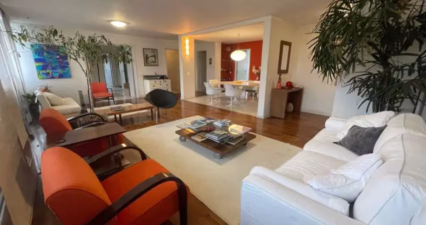 Versátil apartamento tipo para locação em cerqueira césar com 3 quartos, sendo 1 suíte, 176m²