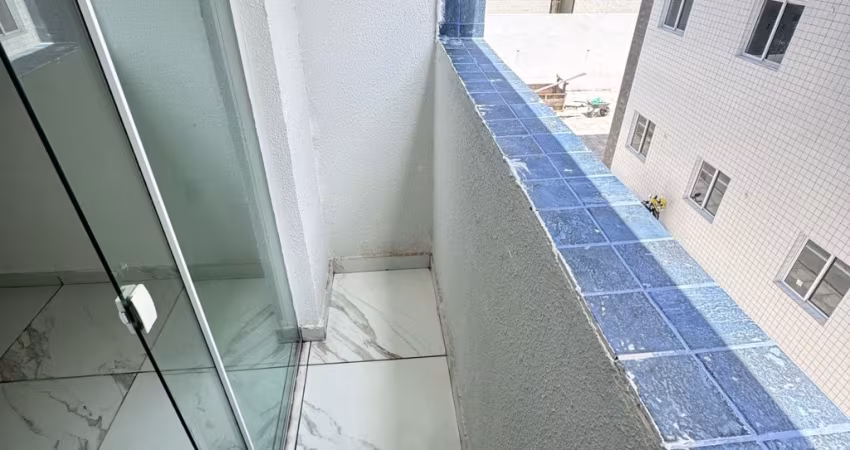 Apartamento no Bairro do Parque do sol, 2 andar, com varanda . Próximo as praias do litoral Sul.