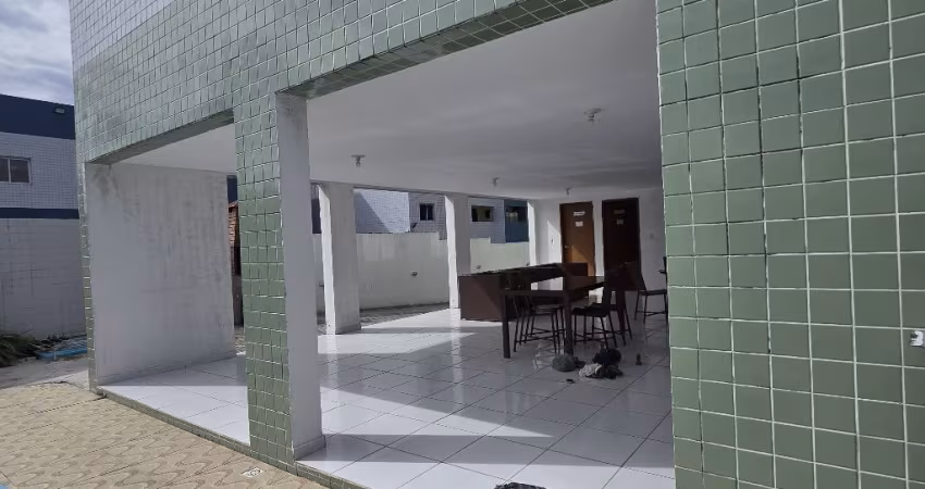 Apartamento no Bairro do Novo Geisel, 1° andar, com varanda e suíte e área de lazer. Próximo as praias do litoral Sul.