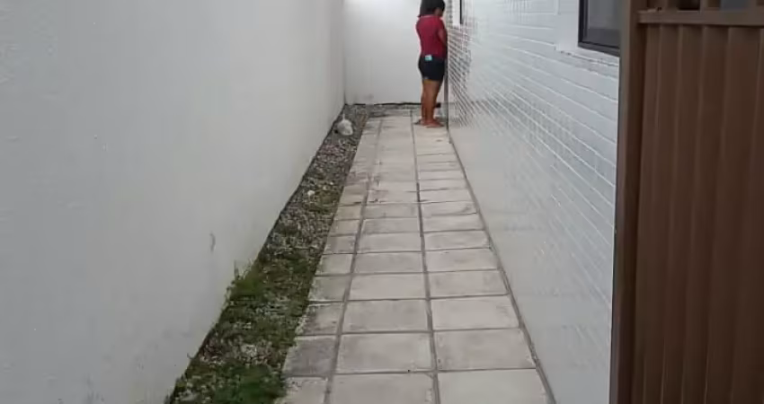 Térreo com área  na principal de paratibe,  próximo as lindas praias do  litoral sul.