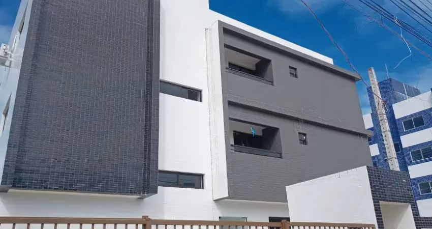 Na principal de paratibe com área externa, próximo as lindas praias do  litoral sul.