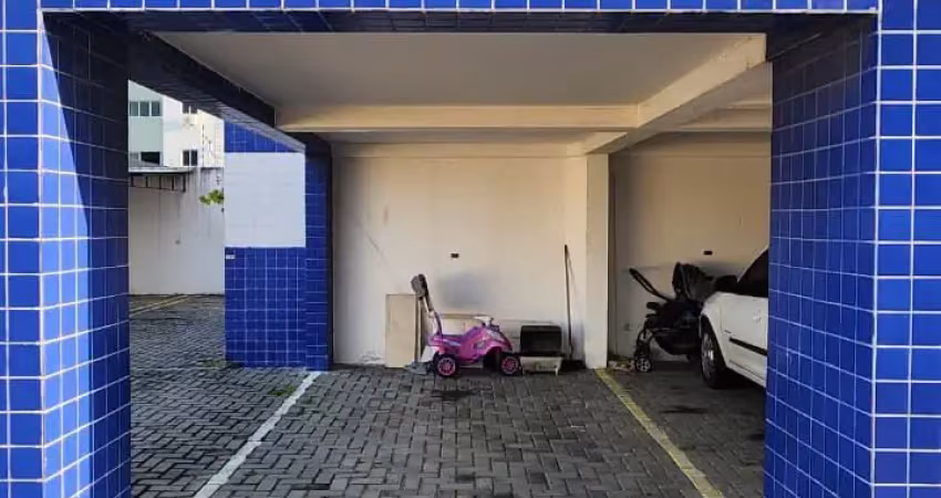 Na melhor localização do valentina proximo ao city parqu e  com varanda, com suíte e vaga de garagem coberta.