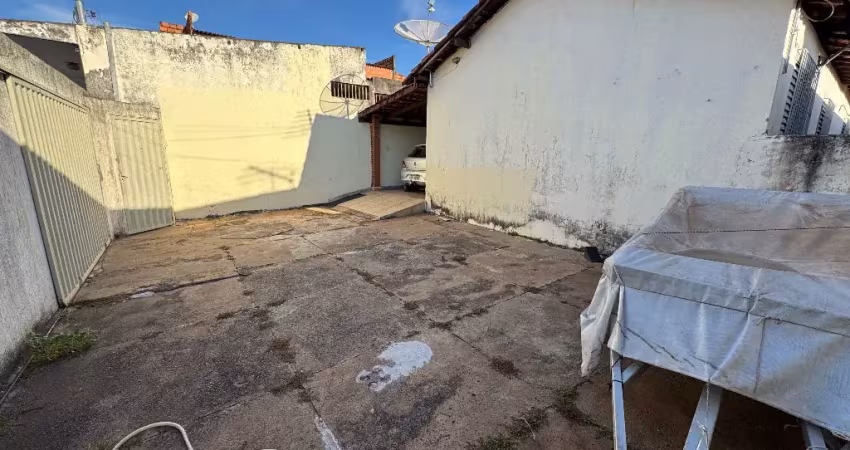 Casa com 3 quartos à venda na Rua Rio Tibre, Mansour, Uberlândia