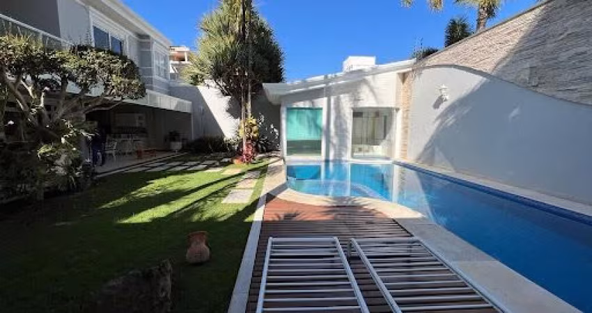 Casa Estilo Sobrado Condomínio Villa do Sol