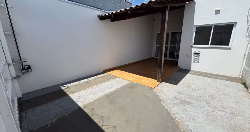Casa com 2 quartos à venda na Rua José Domingos de Souza, Shopping Park, Uberlândia
